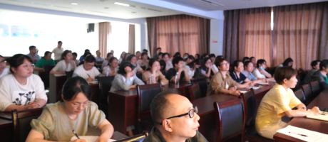 市中心血站开展《民法典》 《上饶市爱国卫生条例》专题学习讲座